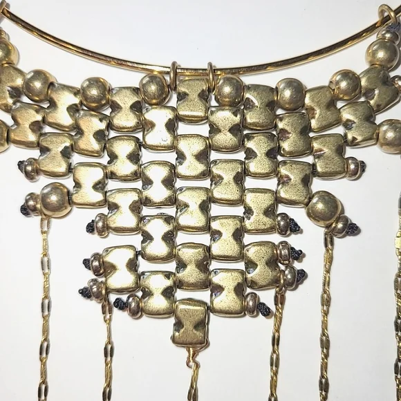 SOLD!!! ANTHROPOLOGIE PALMIRA BIB NECKLACE - GOLDTONE - Picture 3 of 9